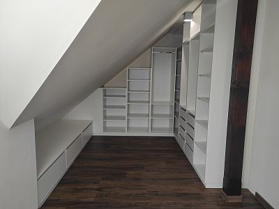 Nábytek do ložnice